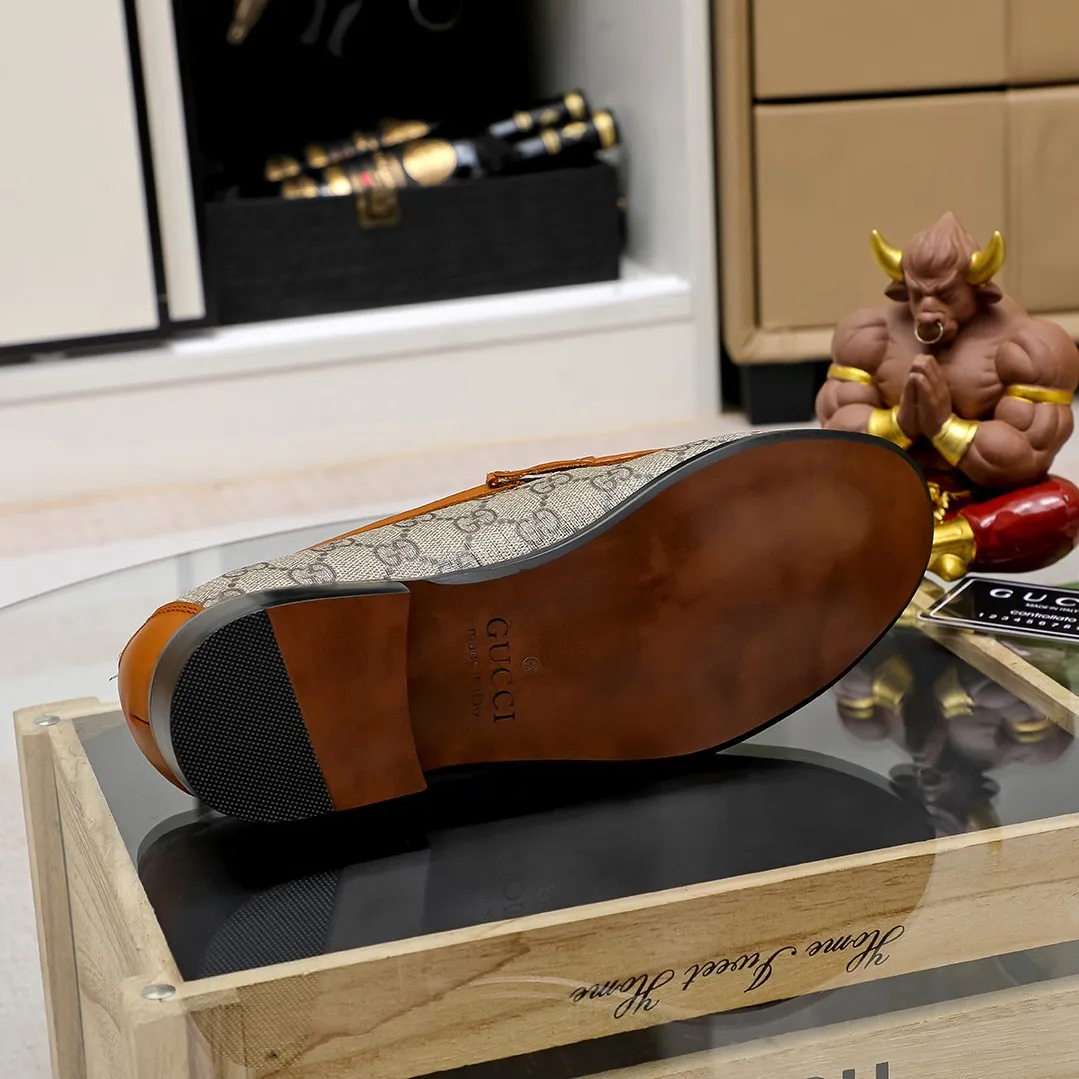 Men's men's shoes 💰420 🆘【GUCCI】Gucci ·🐂里· Hot-selling pea shoes top brand luxury, top quality, the latest fashion pea shoes. The upper is made of original first-layer cowhide. (Full first-layer water-dyed 🐂 leather·inner). The original stylish and stylish soft rubber wear-resistant and non-slip outsole is light and comfortable on the foot, available in 3 colors! Matching code: 38 / 45